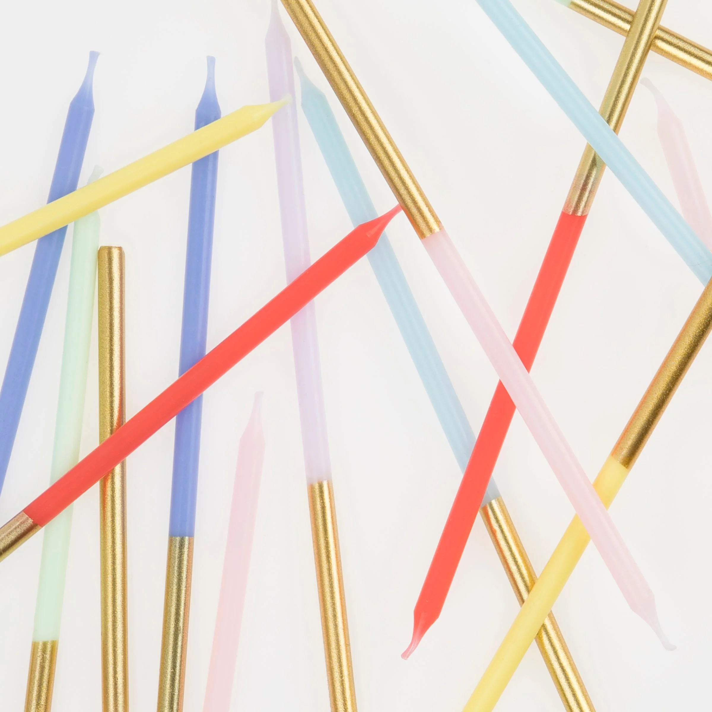 Meri Meri Gold Dipped Rainbow Mix Candles (x 16) - Image 4