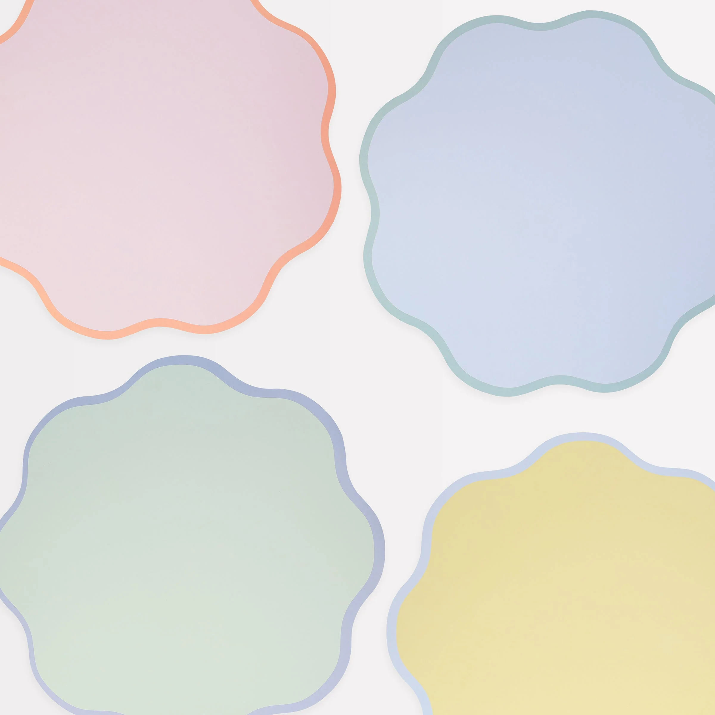 Meri Meri Wavy Round Paper Placemats (x 12)